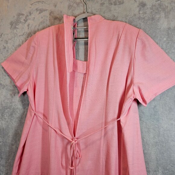 White Stag Womens 22W/24 Pink midi Dress feminine Embroidery Rayon office modest - Picture 8 of 12